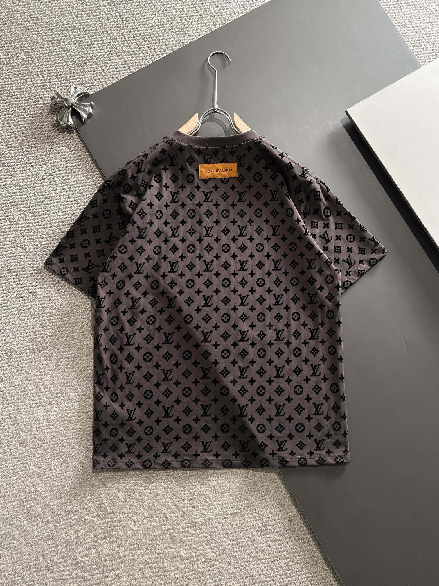NEW 0403 T-shirt NEW 0403 T-shirt