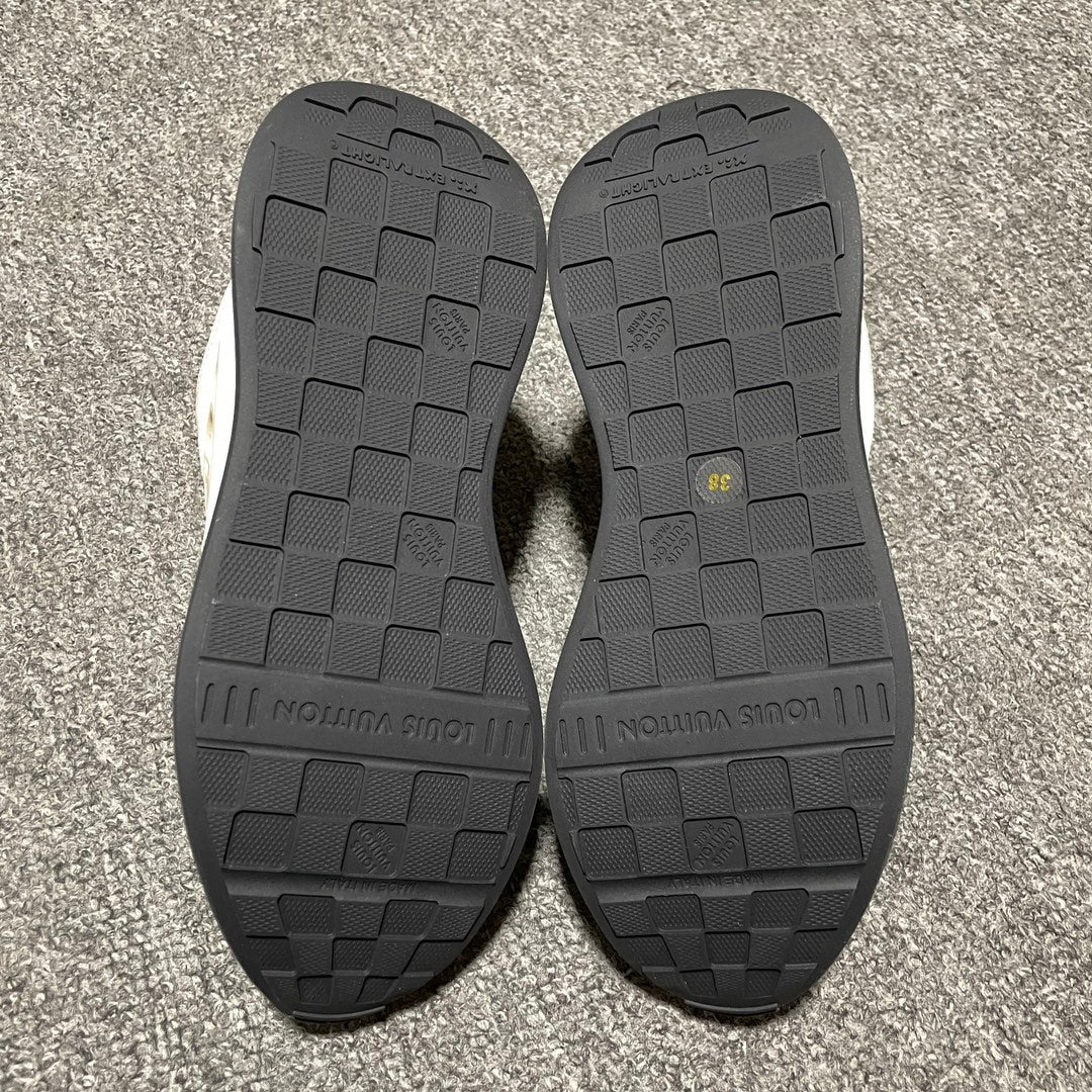 New women's booster shoes New women's booster shoes