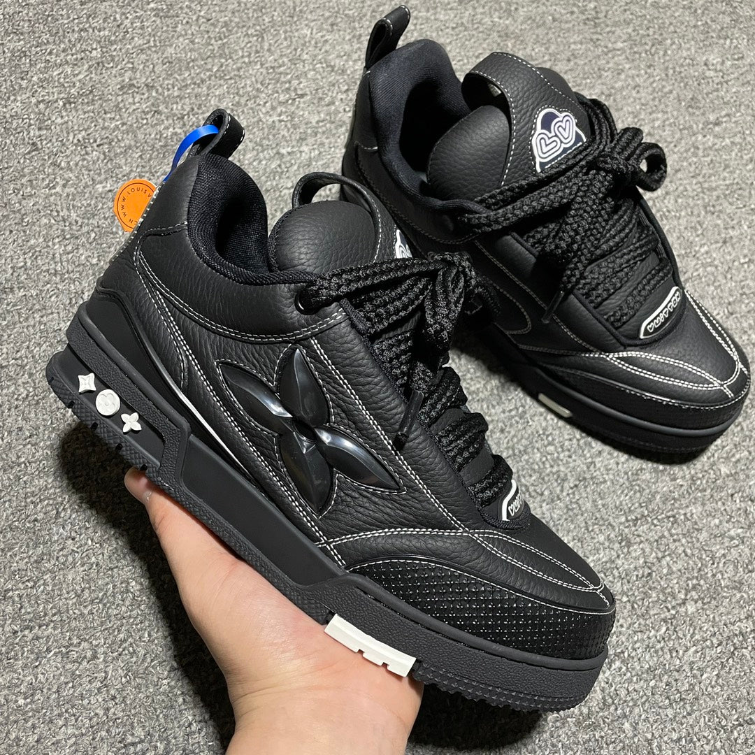 New color matching casual board shoes New color matching casual board shoes
