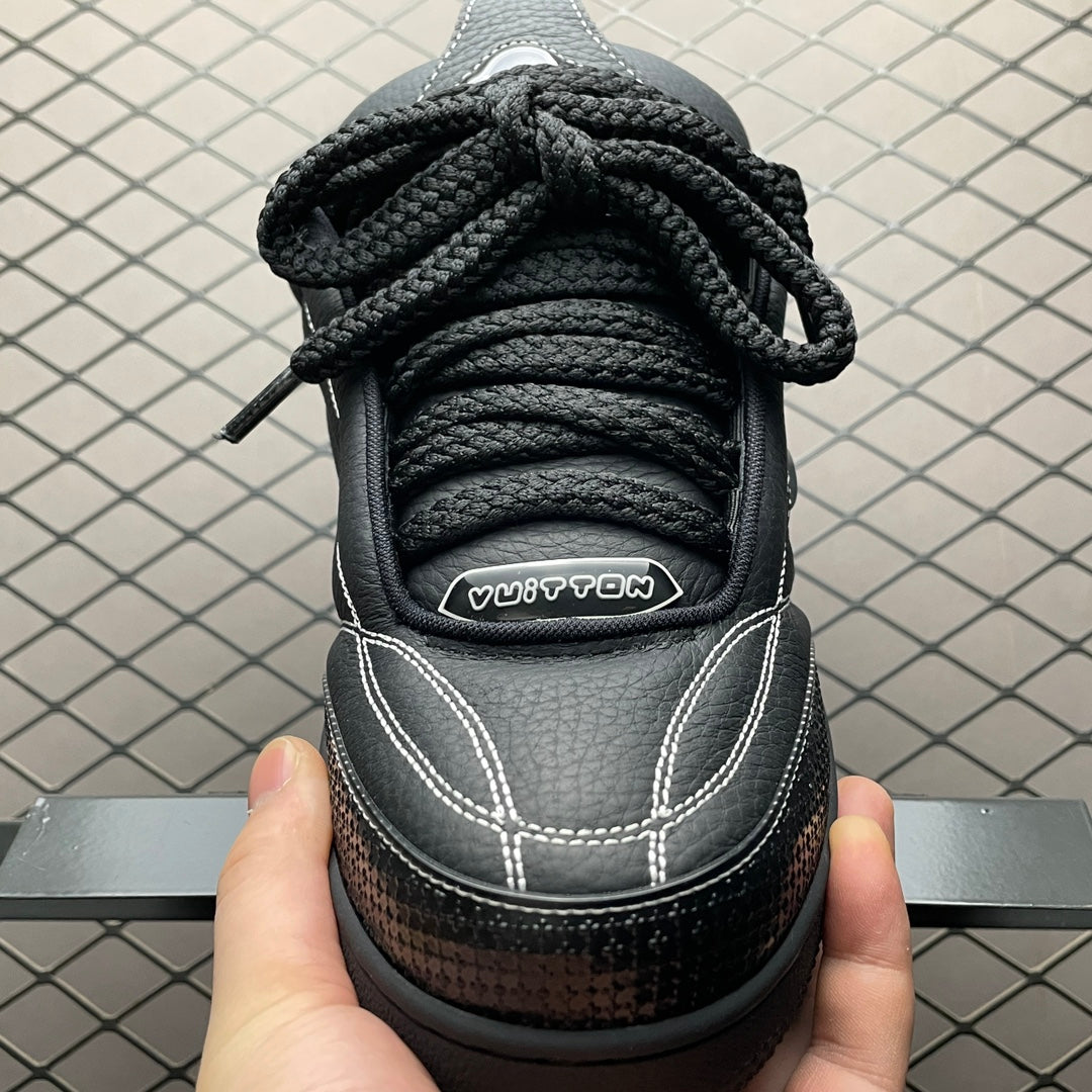 New color matching casual board shoes New color matching casual board shoes