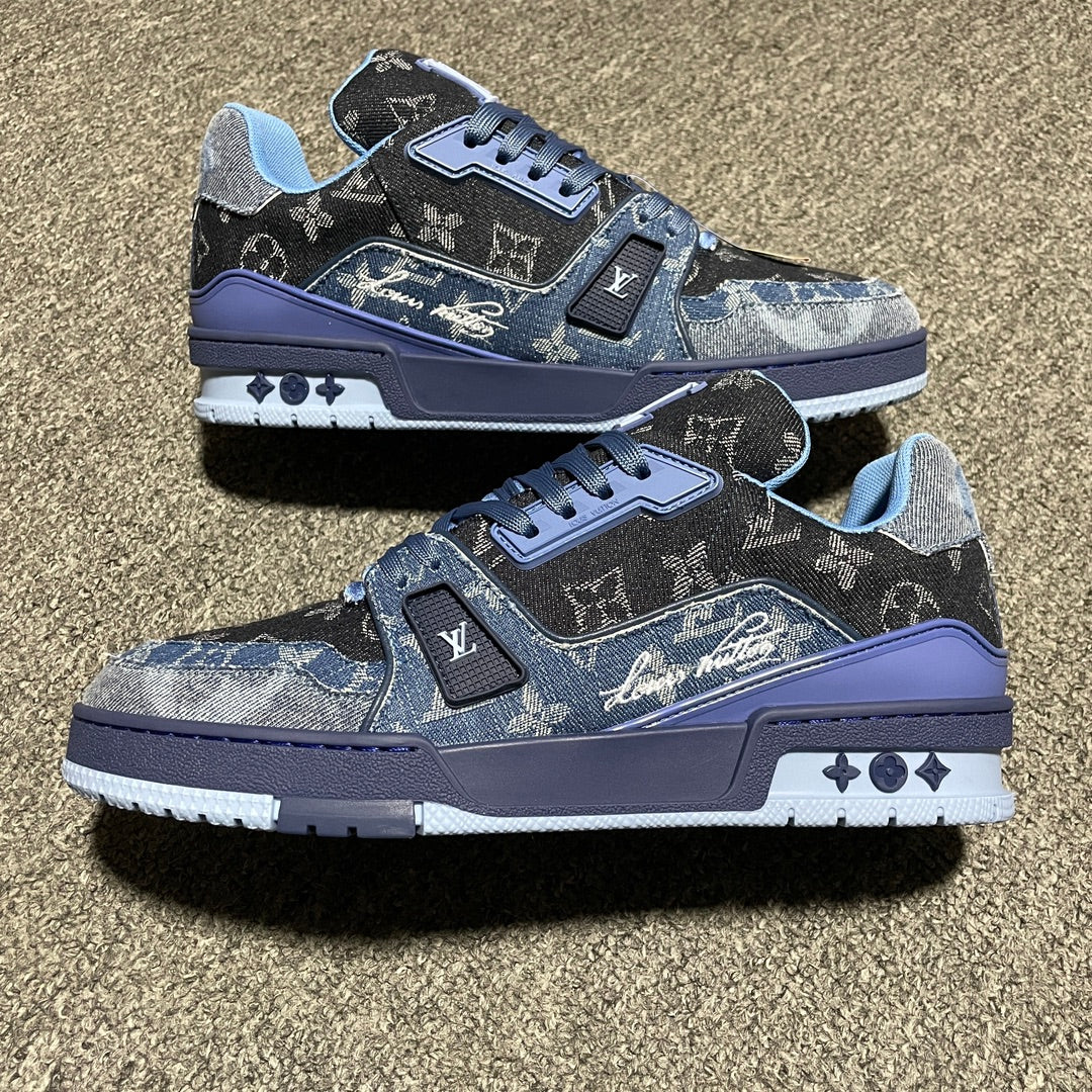 New color matching casual board shoes New color matching casual board shoes