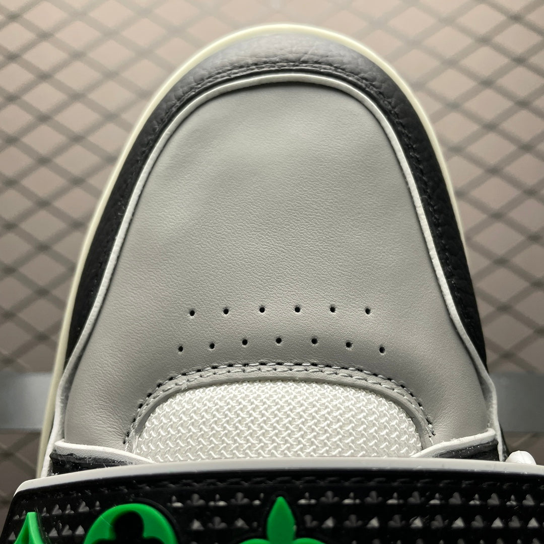 New color matching casual board shoes New color matching casual board shoes