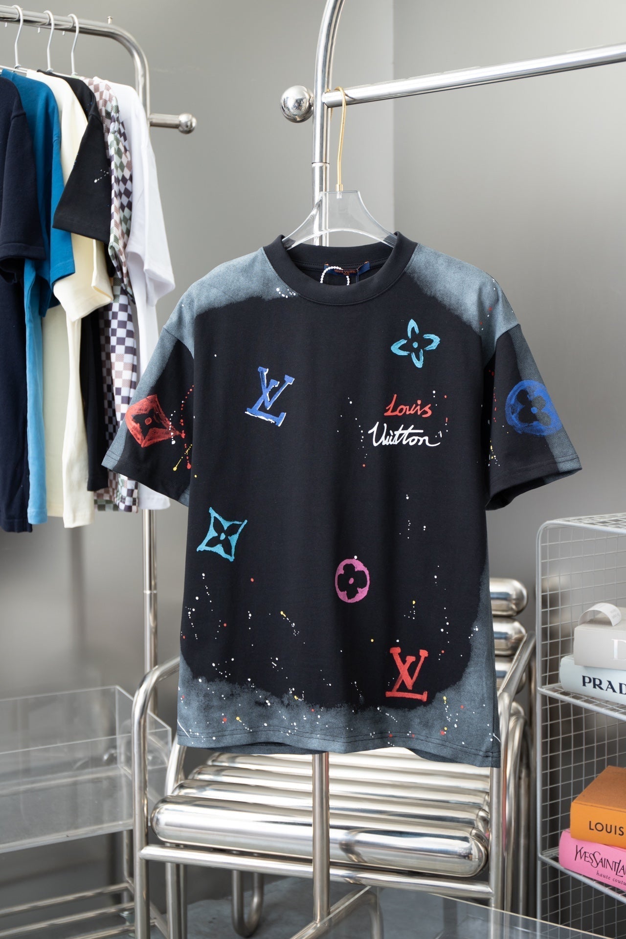 Gradient Pattern Printed T-Shirt Gradient Pattern Printed T-Shirt