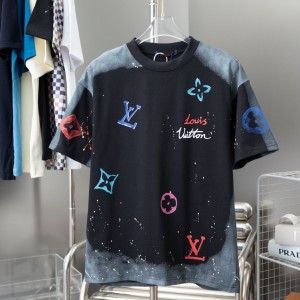 Gradient Pattern Printed T-Shirt