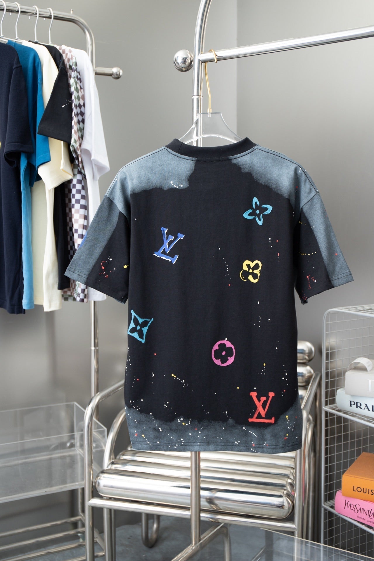 Gradient Pattern Printed T-Shirt Gradient Pattern Printed T-Shirt