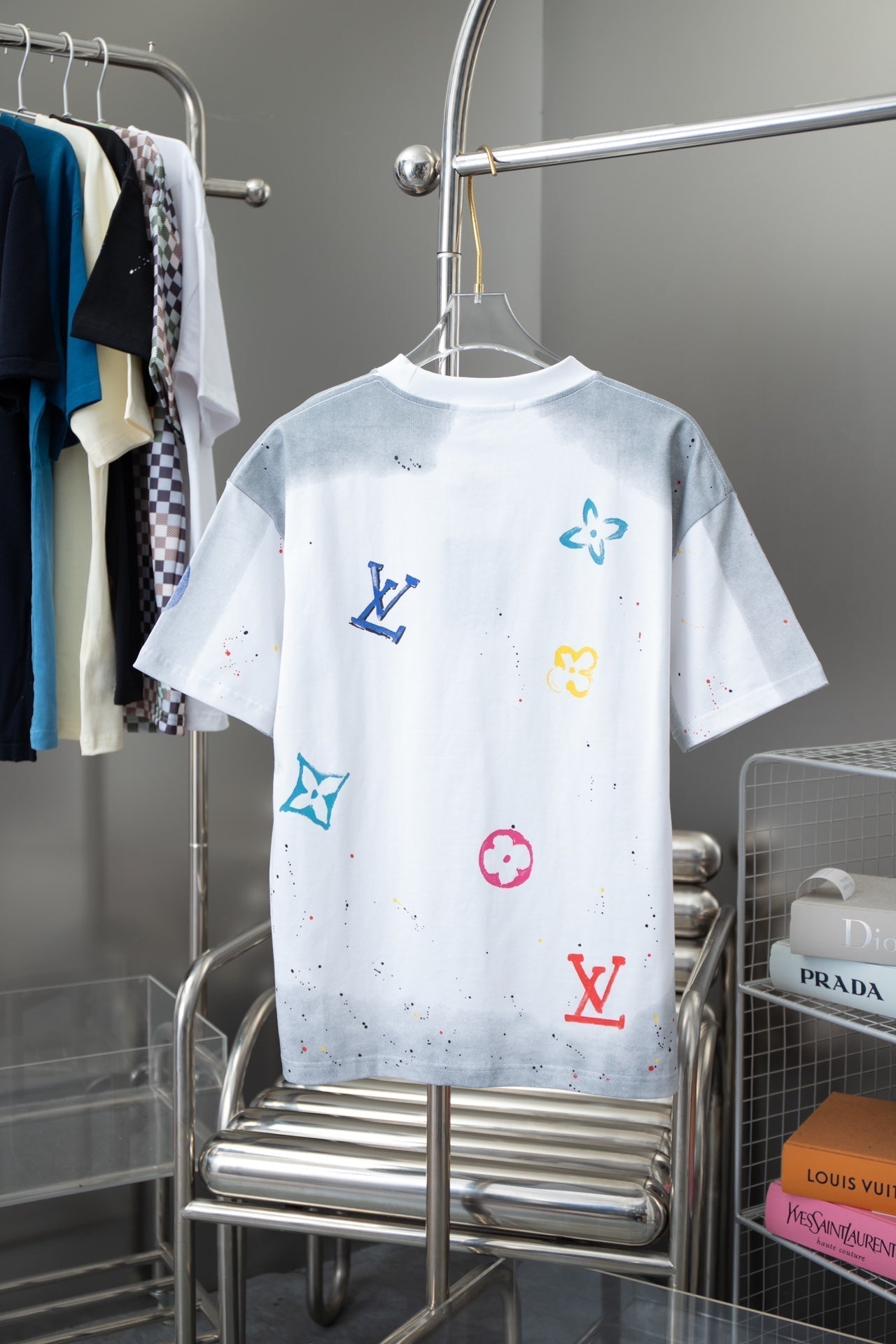 Gradient Pattern Printed T-Shirt Gradient Pattern Printed T-Shirt