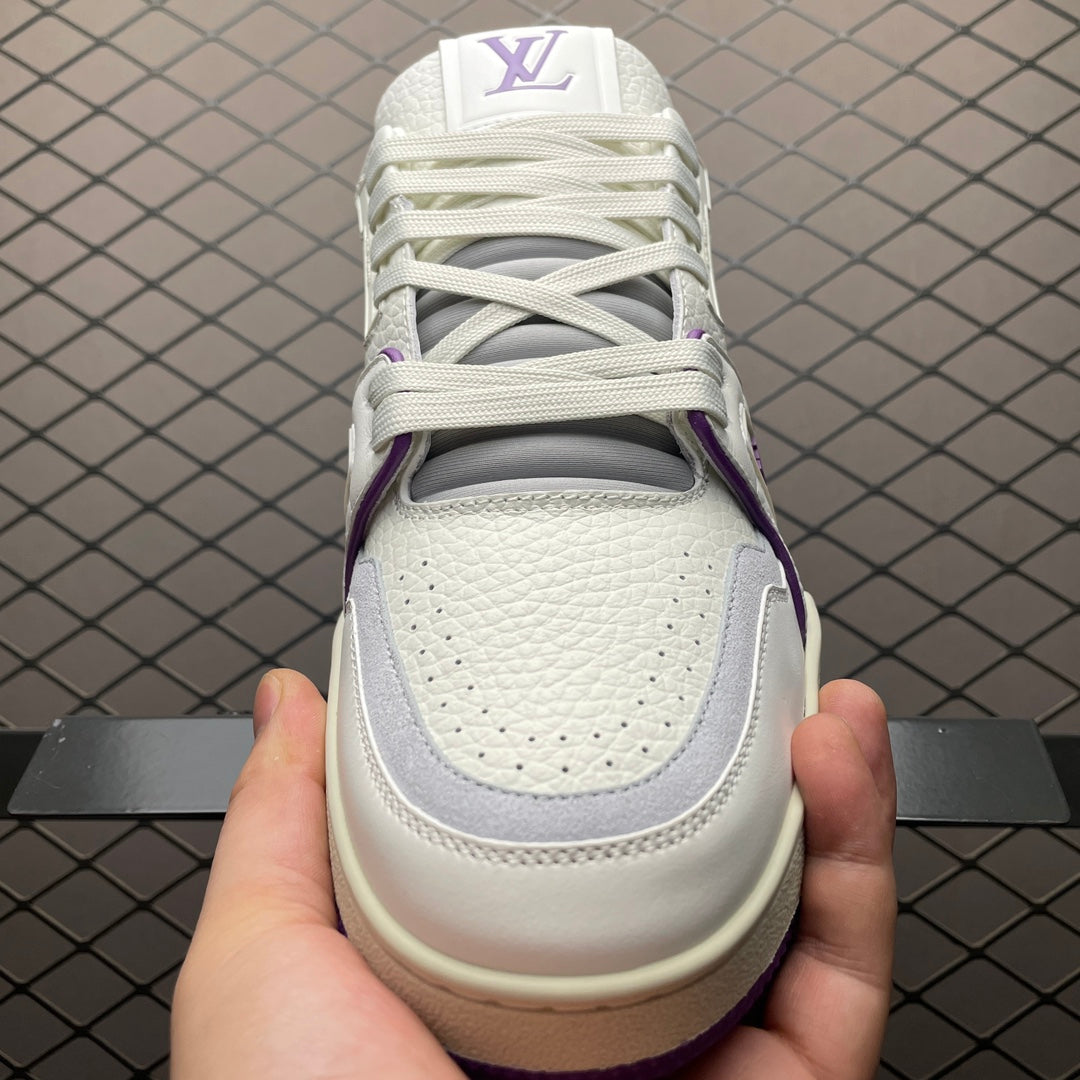 New color matching casual board shoes New color matching casual board shoes