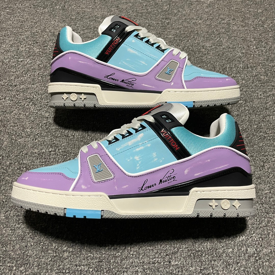 New color matching casual board shoes New color matching casual board shoes