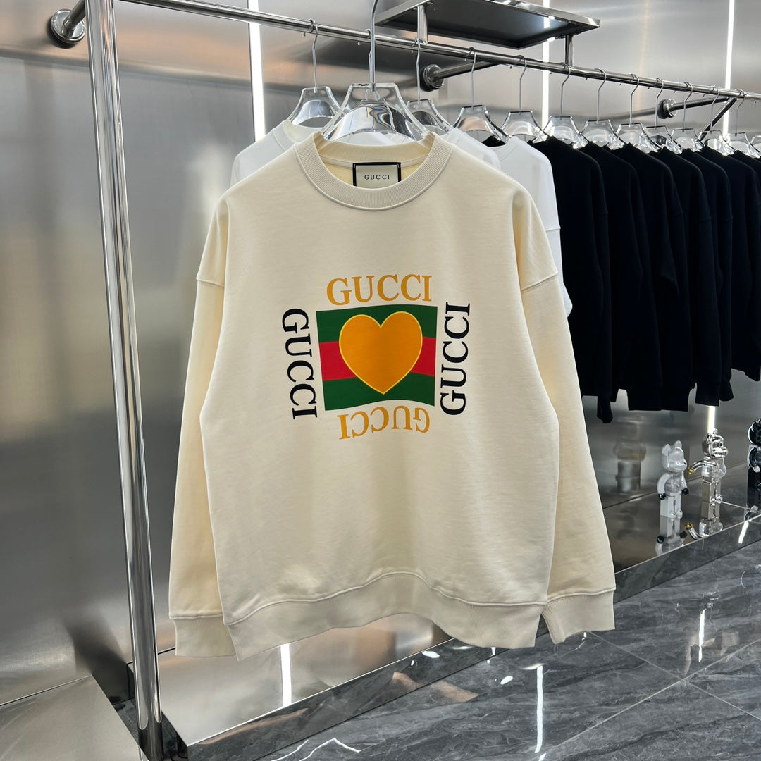 Heart Shape Print Sweatshirt Heart Shape Print Sweatshirt