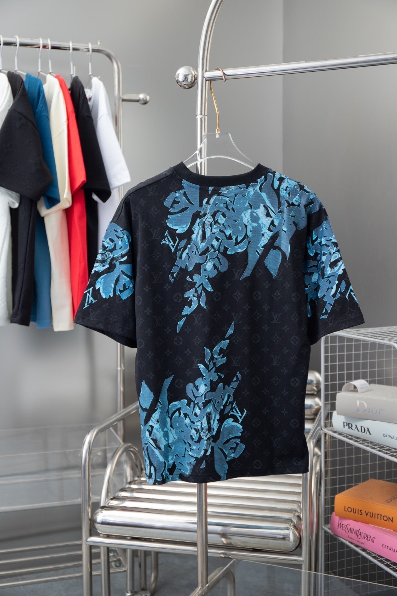 Flower Pattern Printed T-Shirt Flower Pattern Printed T-Shirt