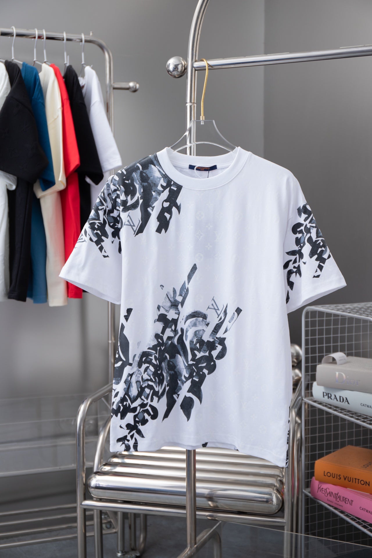 Flower Pattern Printed T-Shirt Flower Pattern Printed T-Shirt