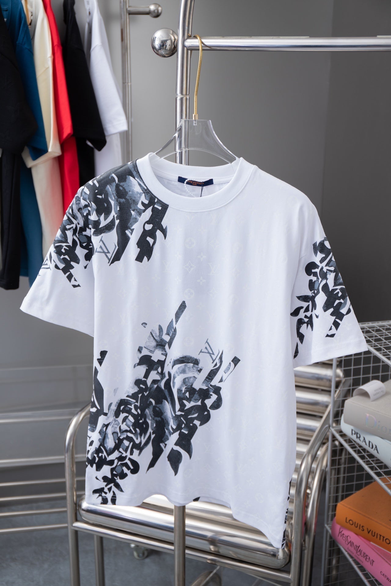 Flower Pattern Printed T-Shirt Flower Pattern Printed T-Shirt