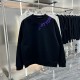 Gradient Three-Dimensional Sweatshirt Gradient Three-Dimensional Sweatshirt