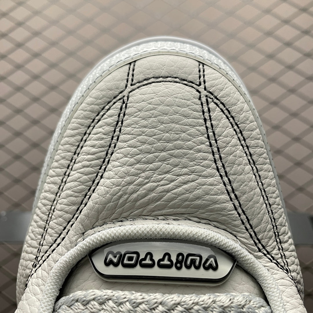 New color matching casual board shoes New color matching casual board shoes
