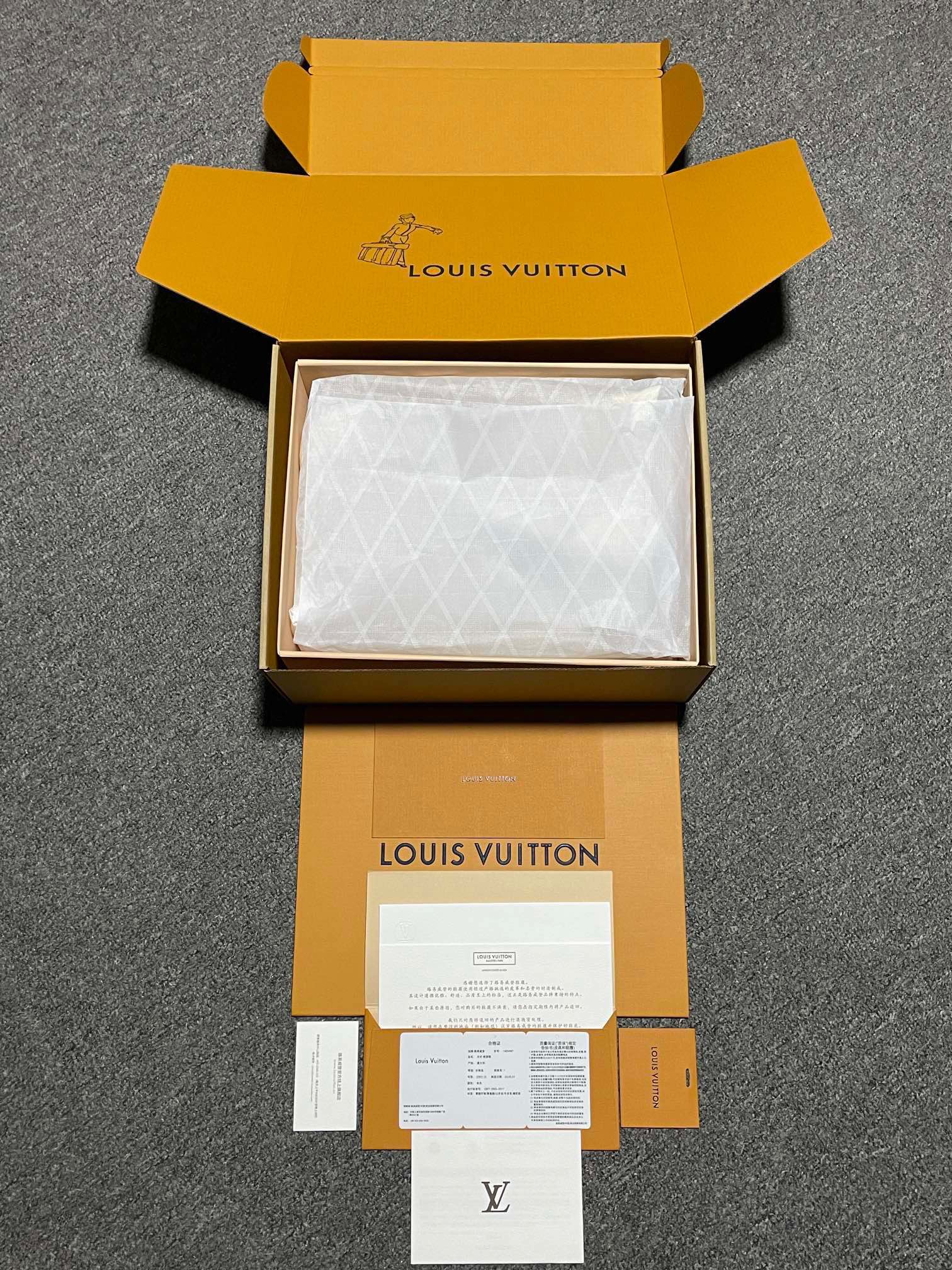 New color matching casual board shoes New color matching casual board shoes