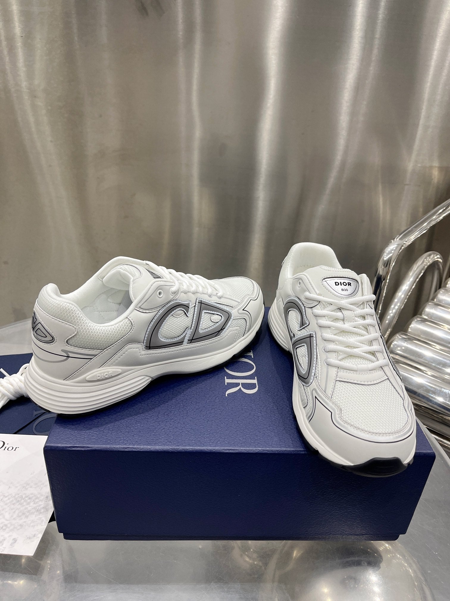 NEW 0423 Classic fashion sports shoes NEW 0423 Classic fashion sports shoes