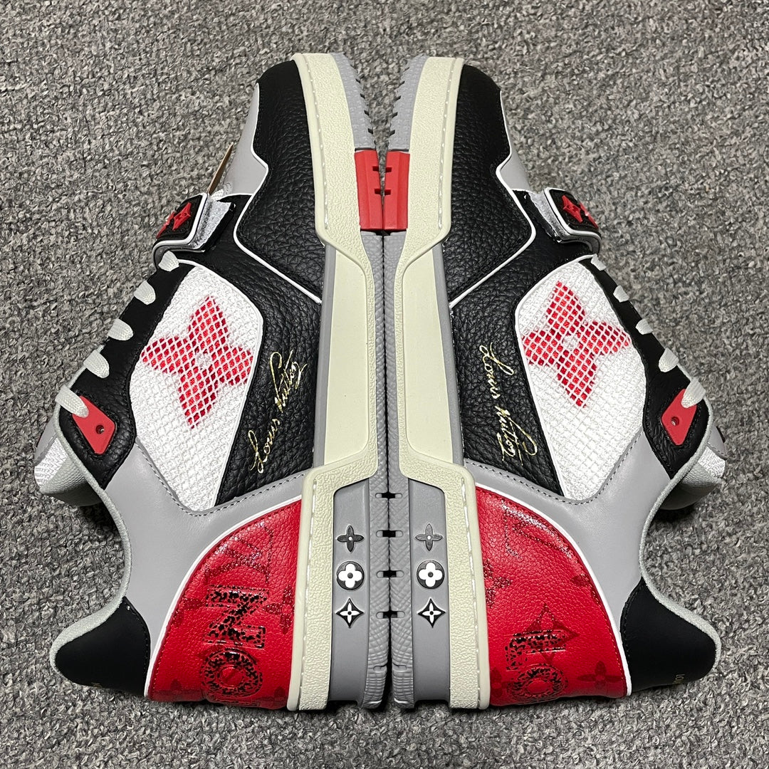 New color matching casual board shoes New color matching casual board shoes