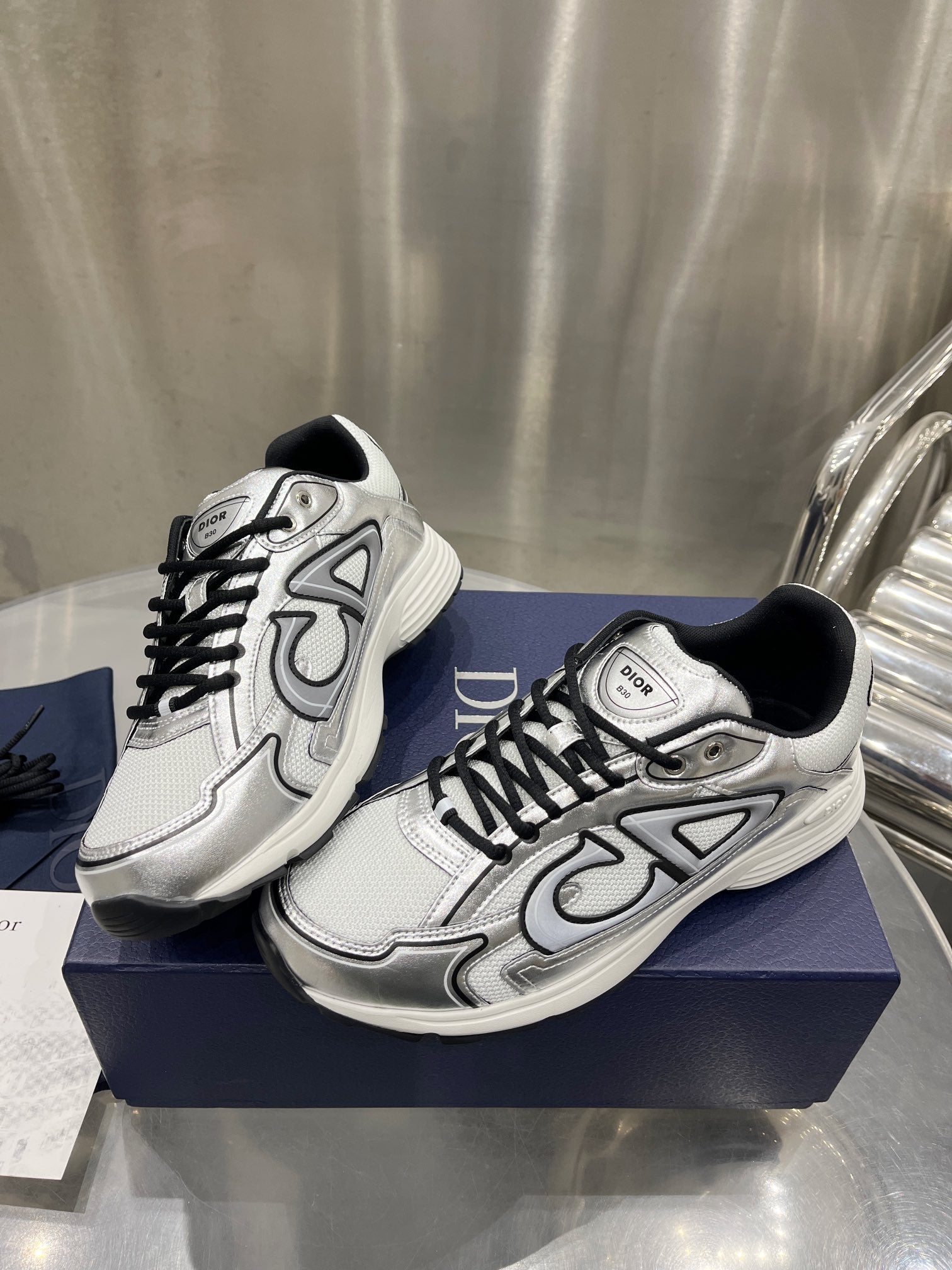 NEW 0423 Classic fashion sports shoes NEW 0423 Classic fashion sports shoes