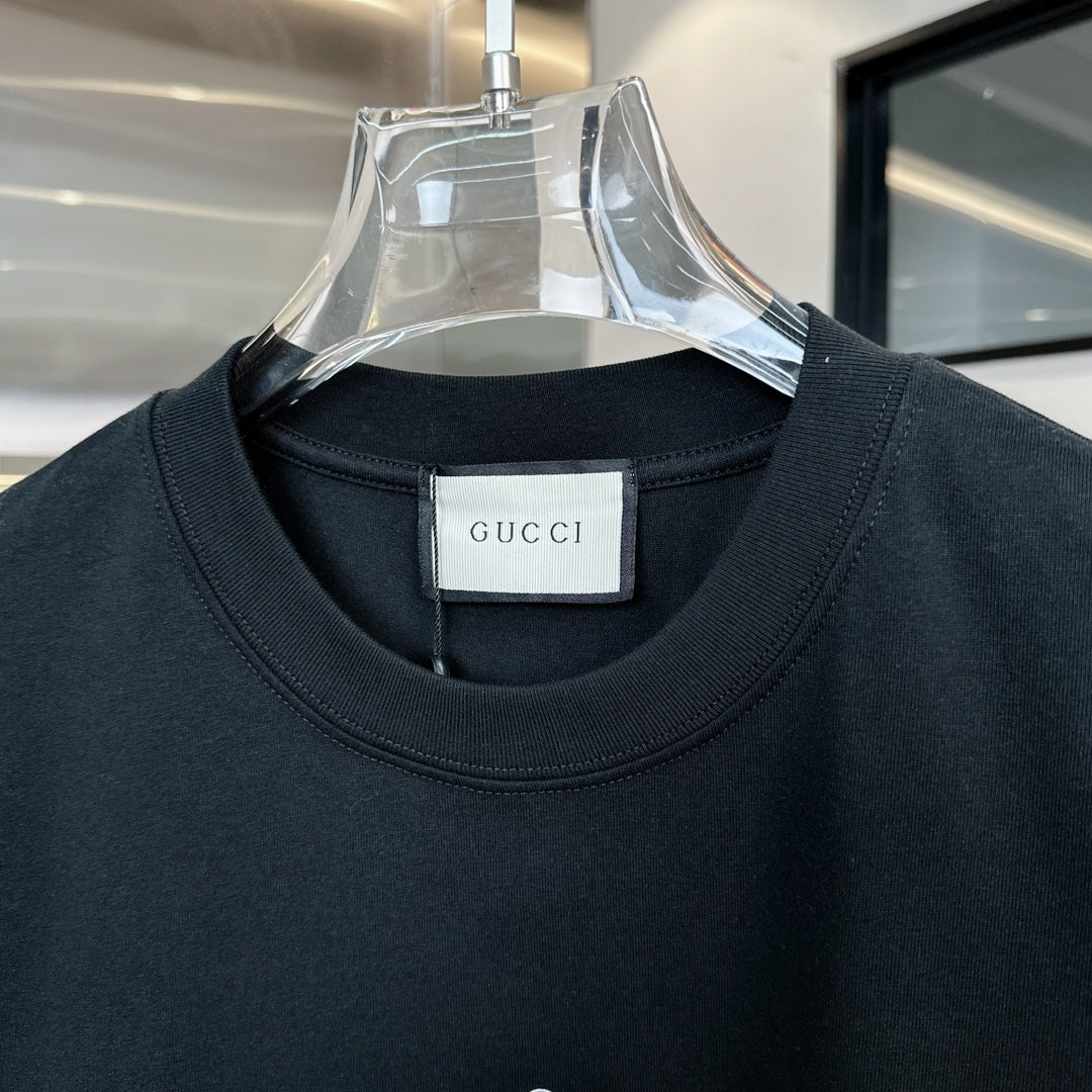 Simple Print T-shirt Simple Print T-shirt