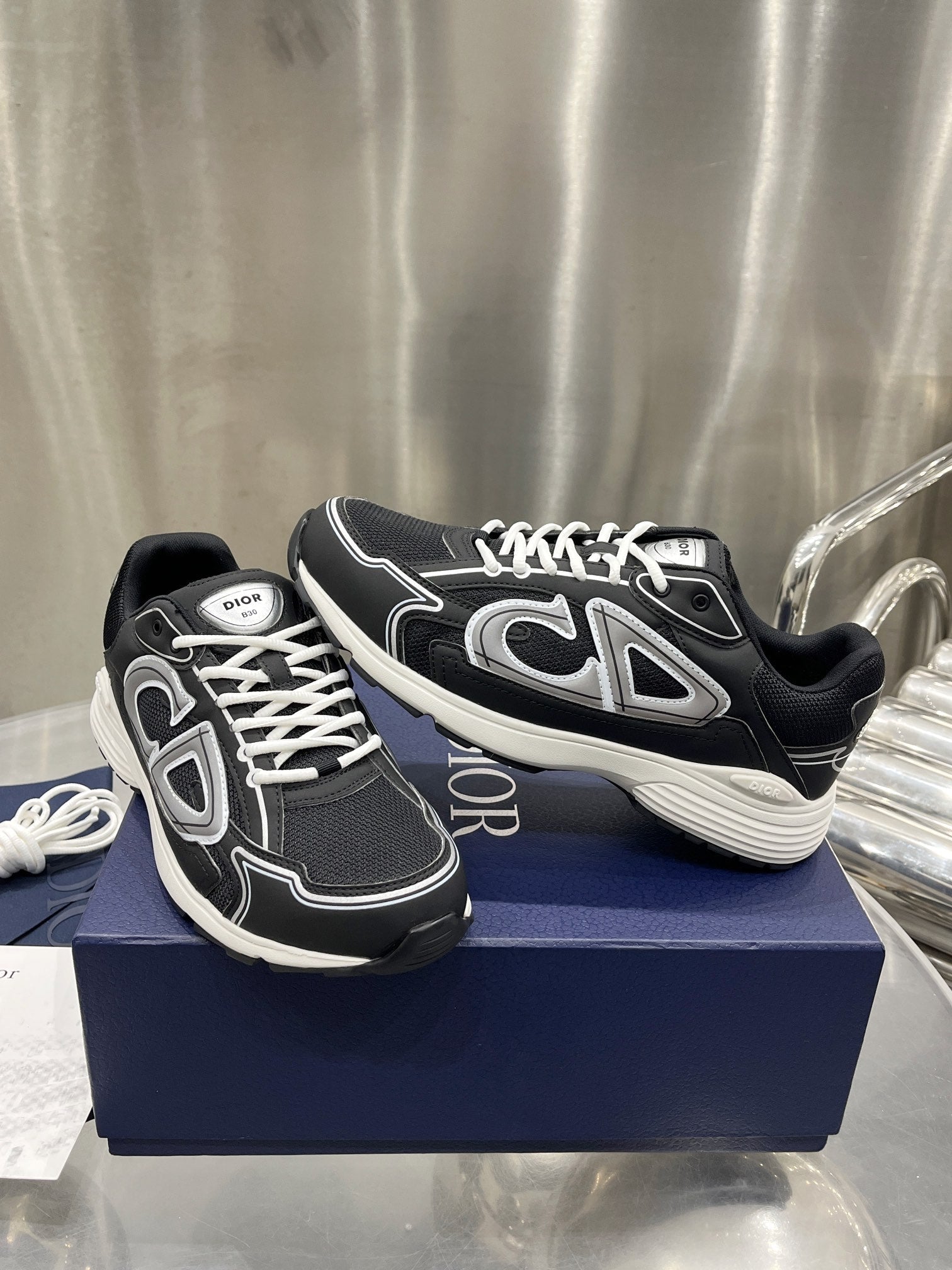 NEW 0423 Classic fashion sports shoes NEW 0423 Classic fashion sports shoes