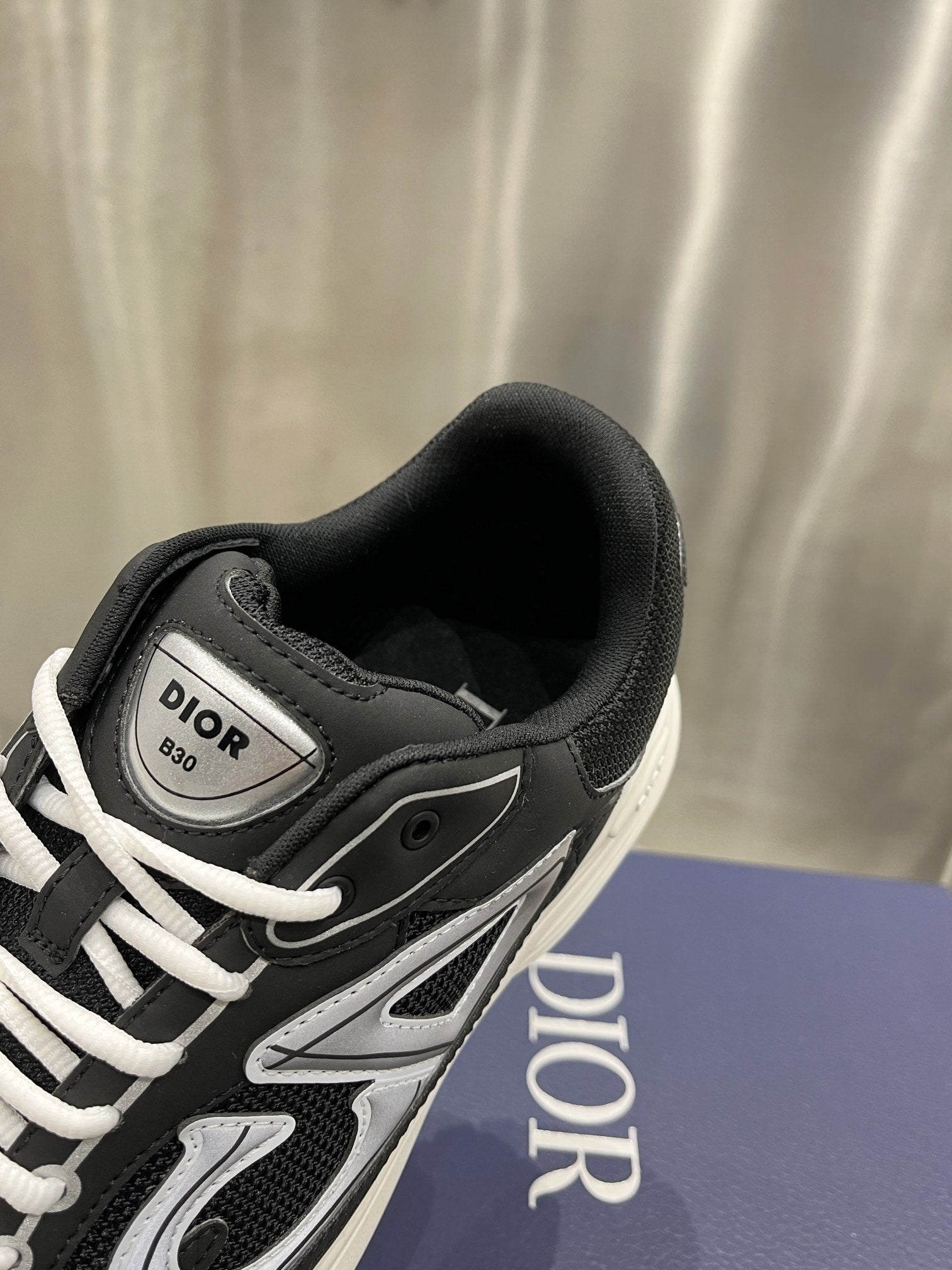 NEW 0423 Classic fashion sports shoes NEW 0423 Classic fashion sports shoes