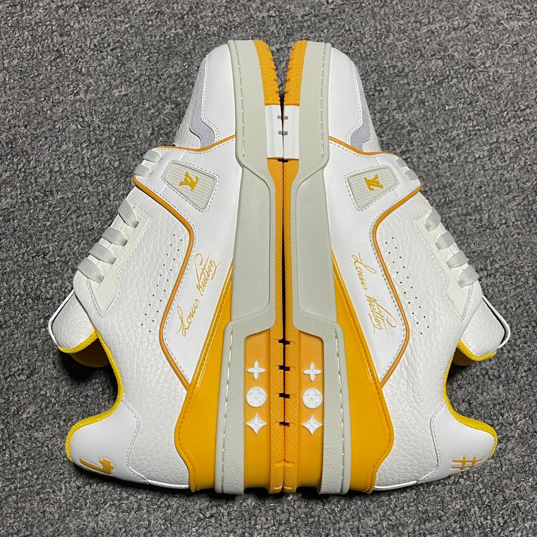 New color matching casual board shoes New color matching casual board shoes