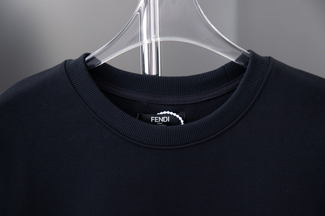 Zip Pocket At Chest Sweatshirt Zip Pocket At Chest Sweatshirt