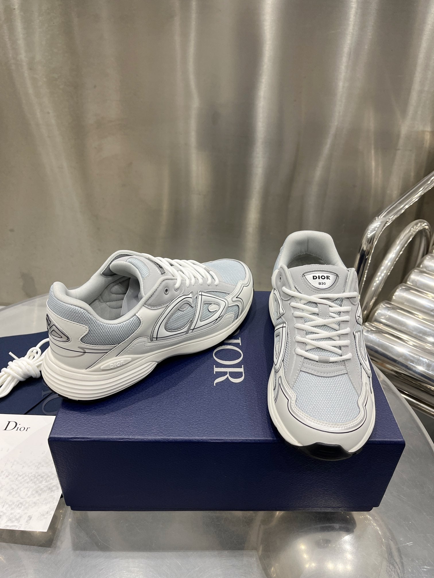 NEW 0423 Classic fashion sports shoes NEW 0423 Classic fashion sports shoes