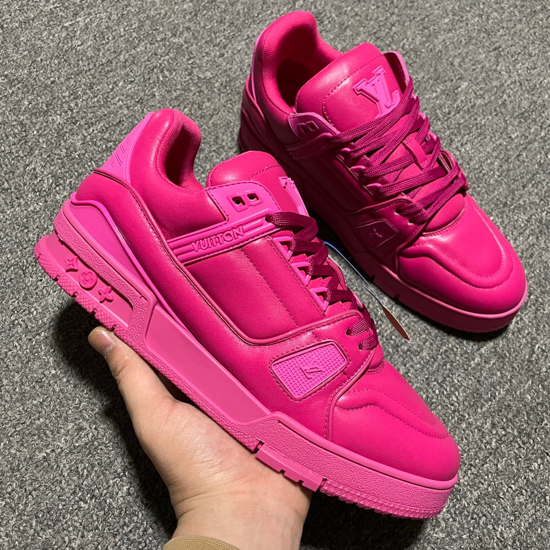 New color matching casual board shoes New color matching casual board shoes