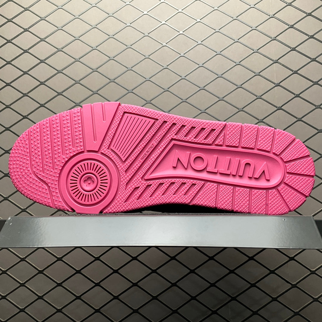 New color matching casual board shoes New color matching casual board shoes
