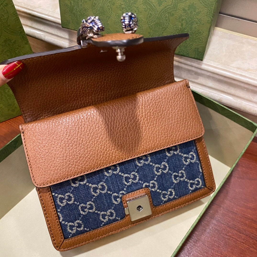 0712 Classic crossbody bag 0712 Classic crossbody bag