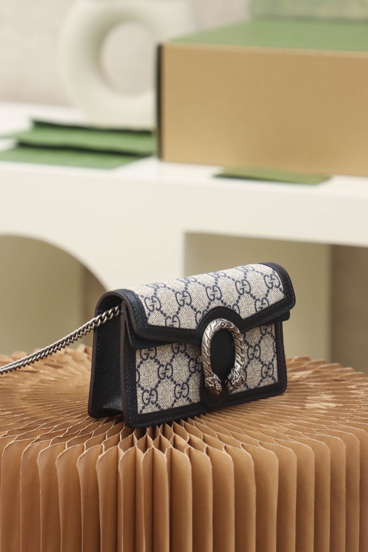 0712 Classic crossbody bag 0712 Classic crossbody bag