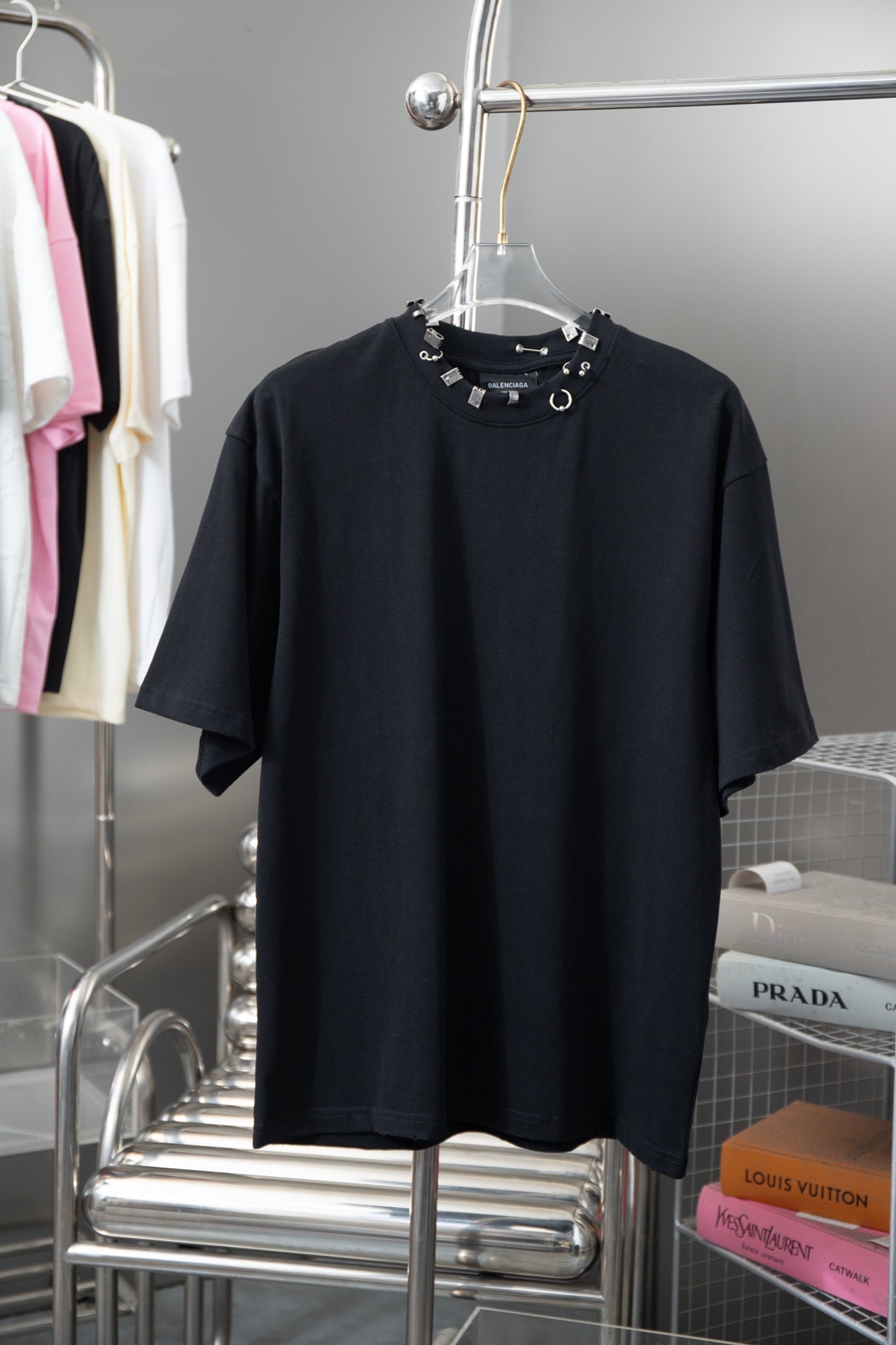 0617 New metallic neckline T-shirts 0617 New metallic neckline T-shirts