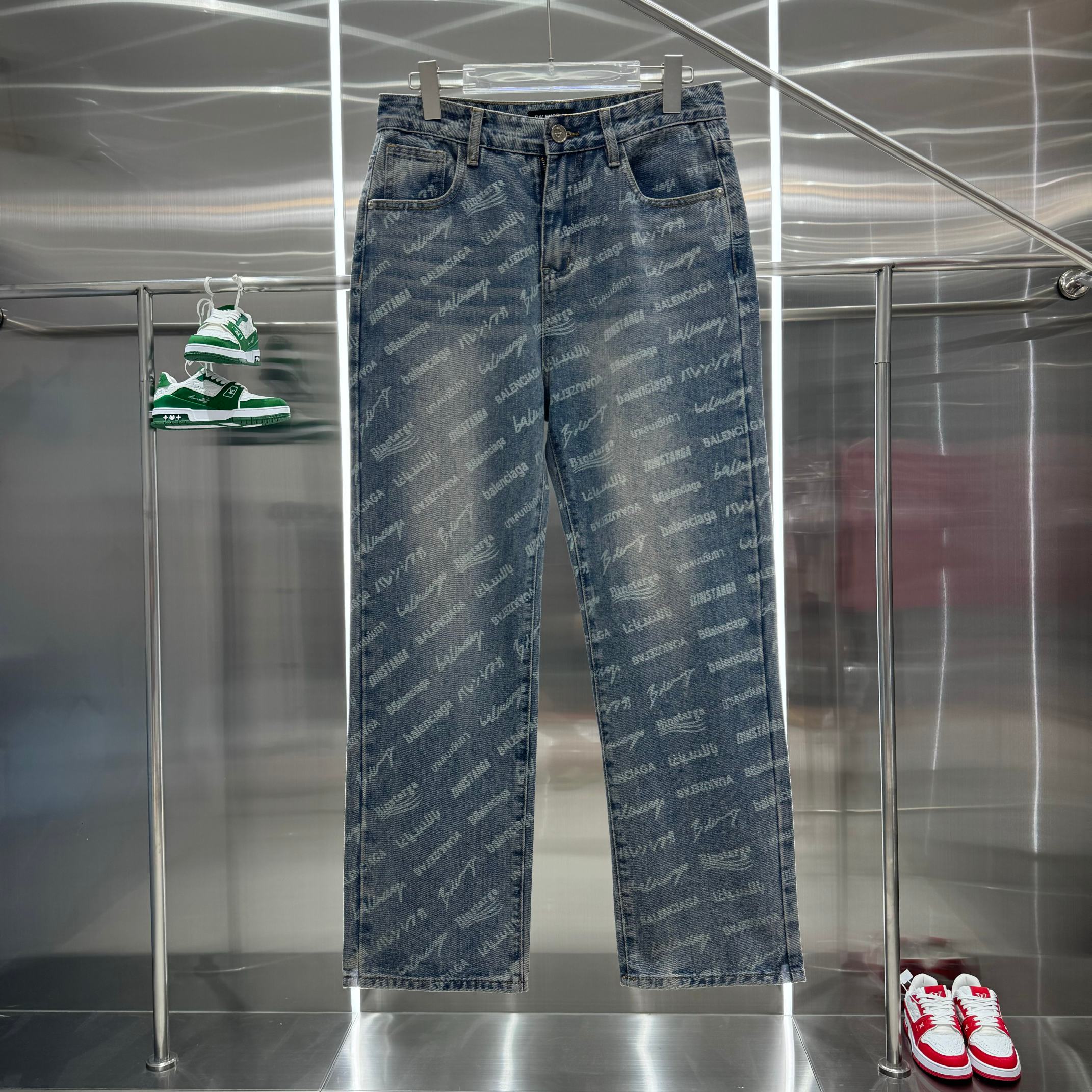 0617 New cargo style printed jeans 0617 New cargo style printed jeans
