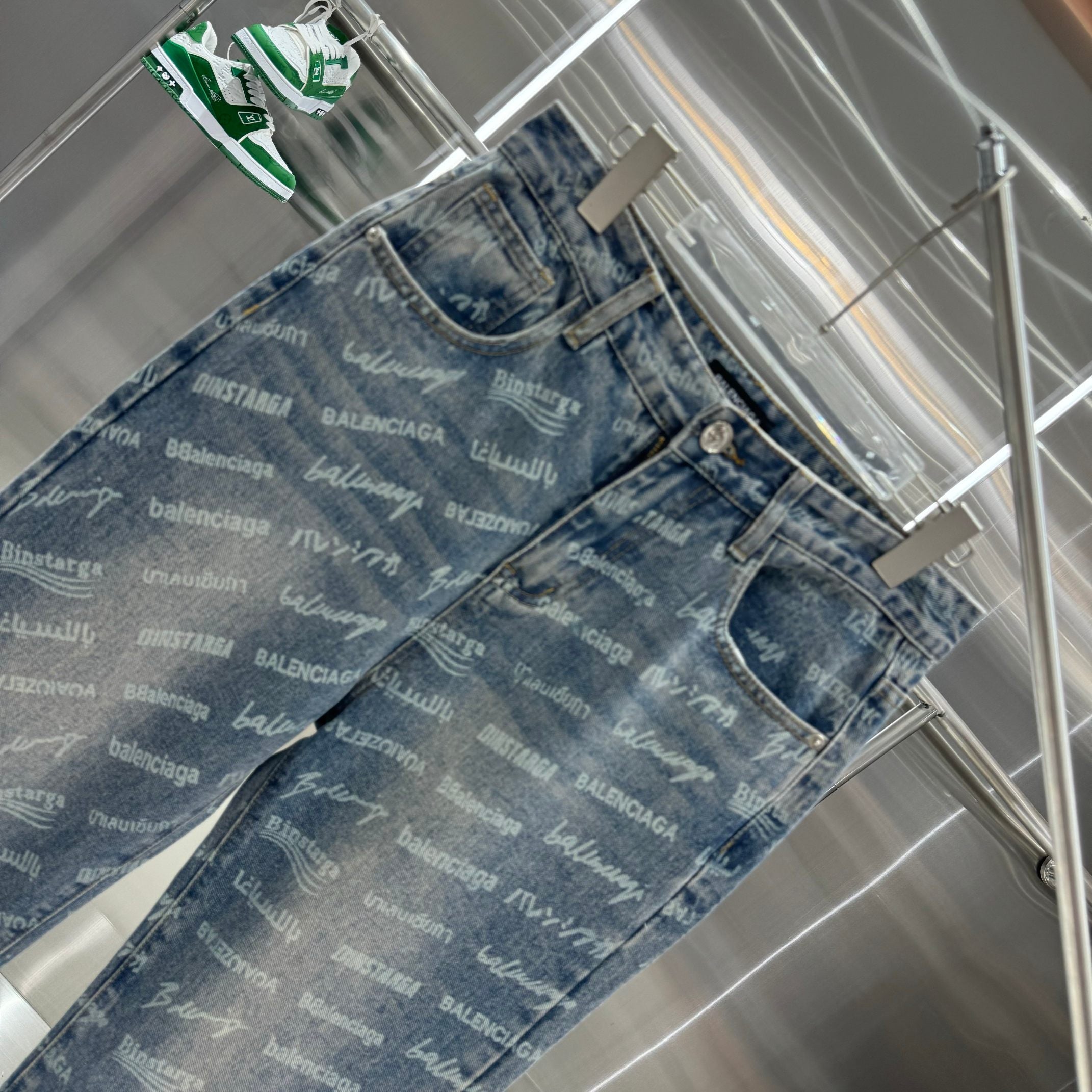 0617 New cargo style printed jeans 0617 New cargo style printed jeans