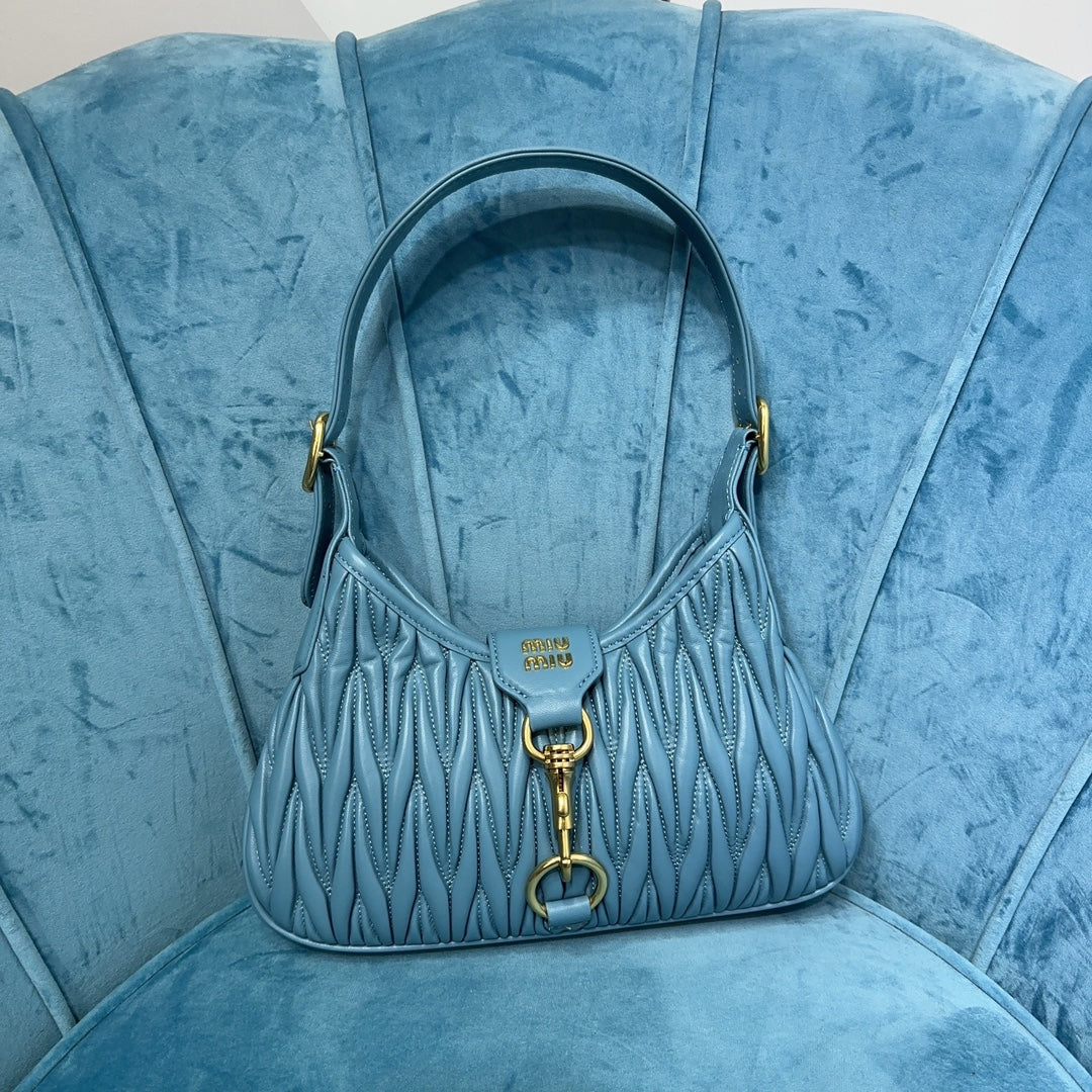 0712 Classic and stylish bag 0712 Classic and stylish bag
