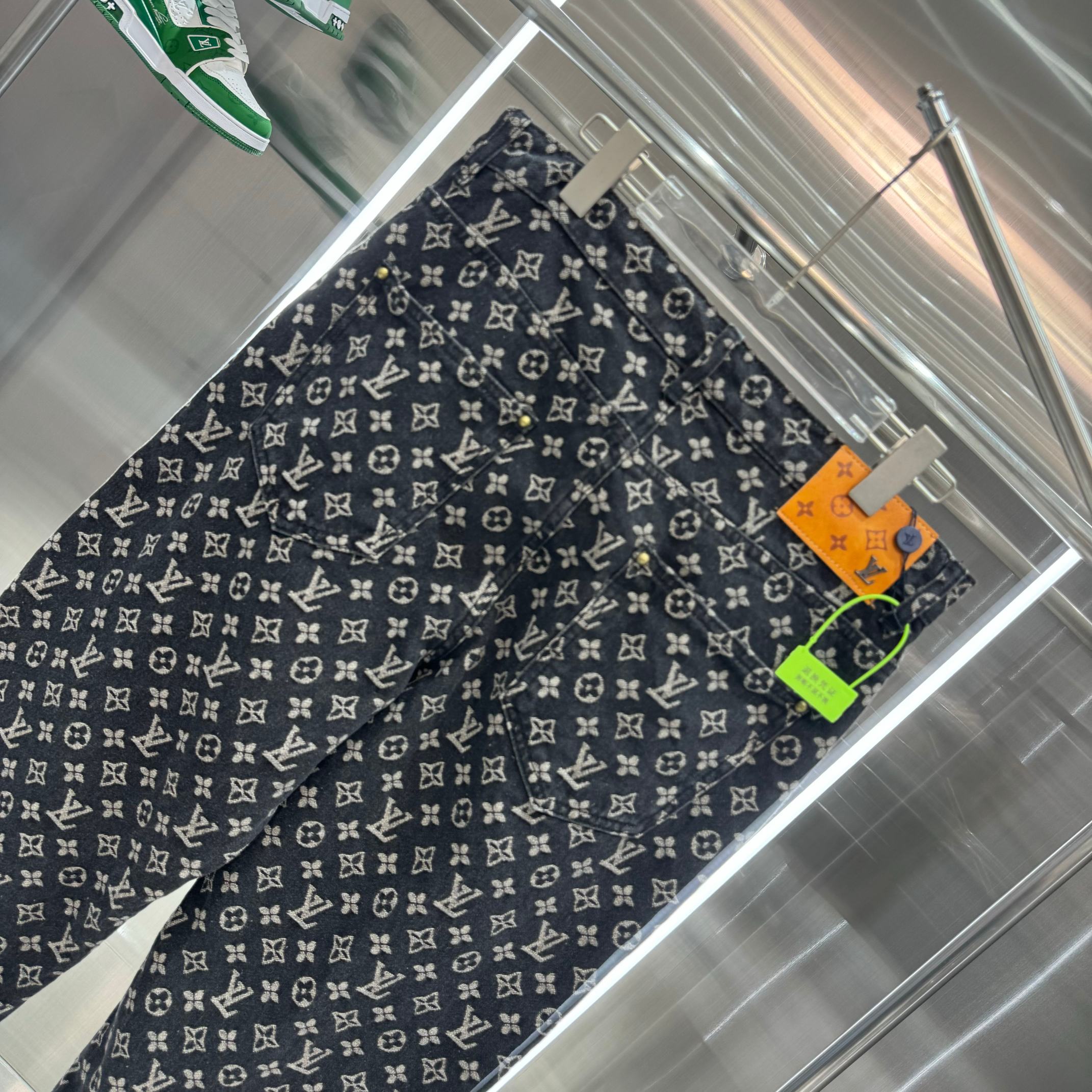 0617 New cargo style printed jeans 0617 New cargo style printed jeans