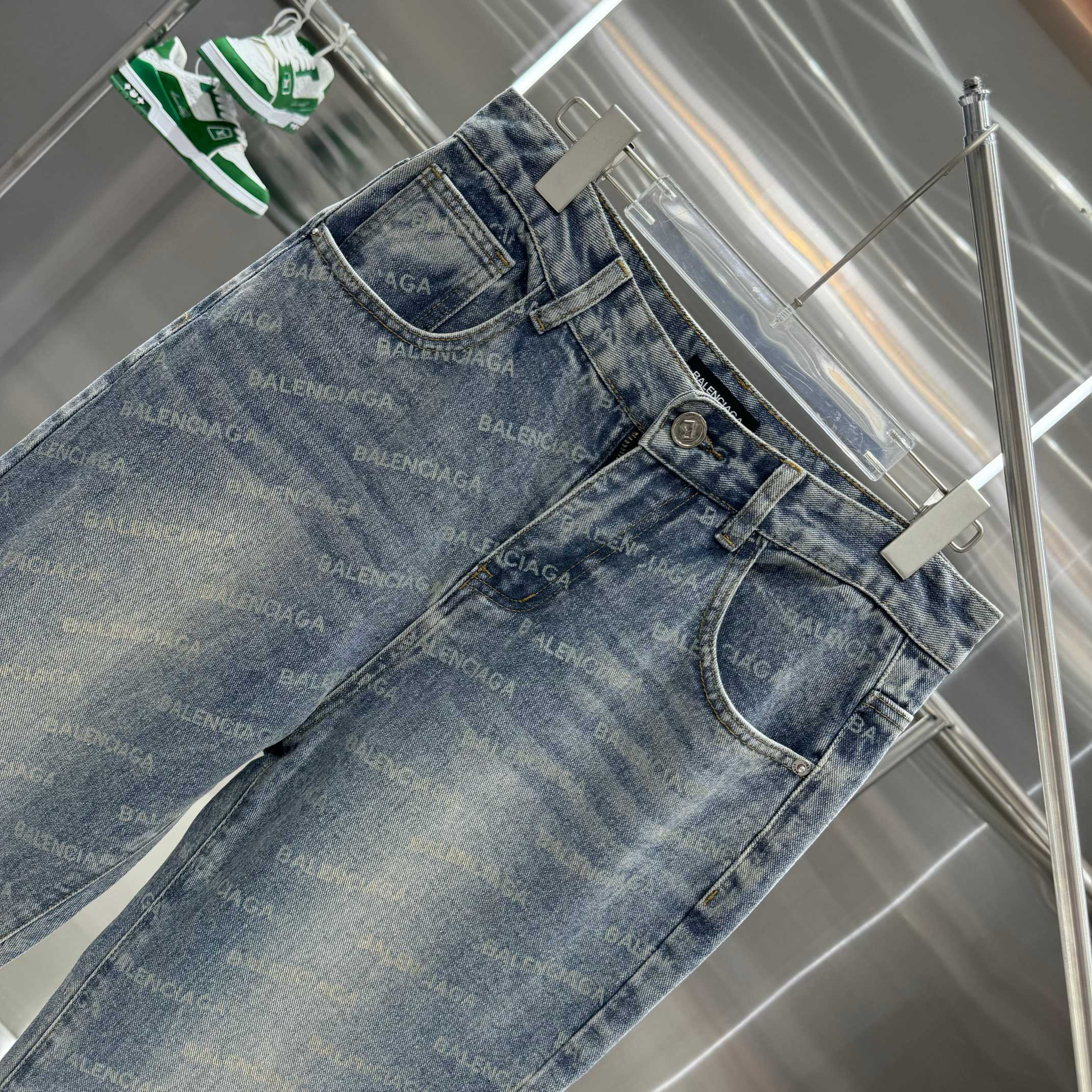 0617 New cargo style printed jeans 0617 New cargo style printed jeans