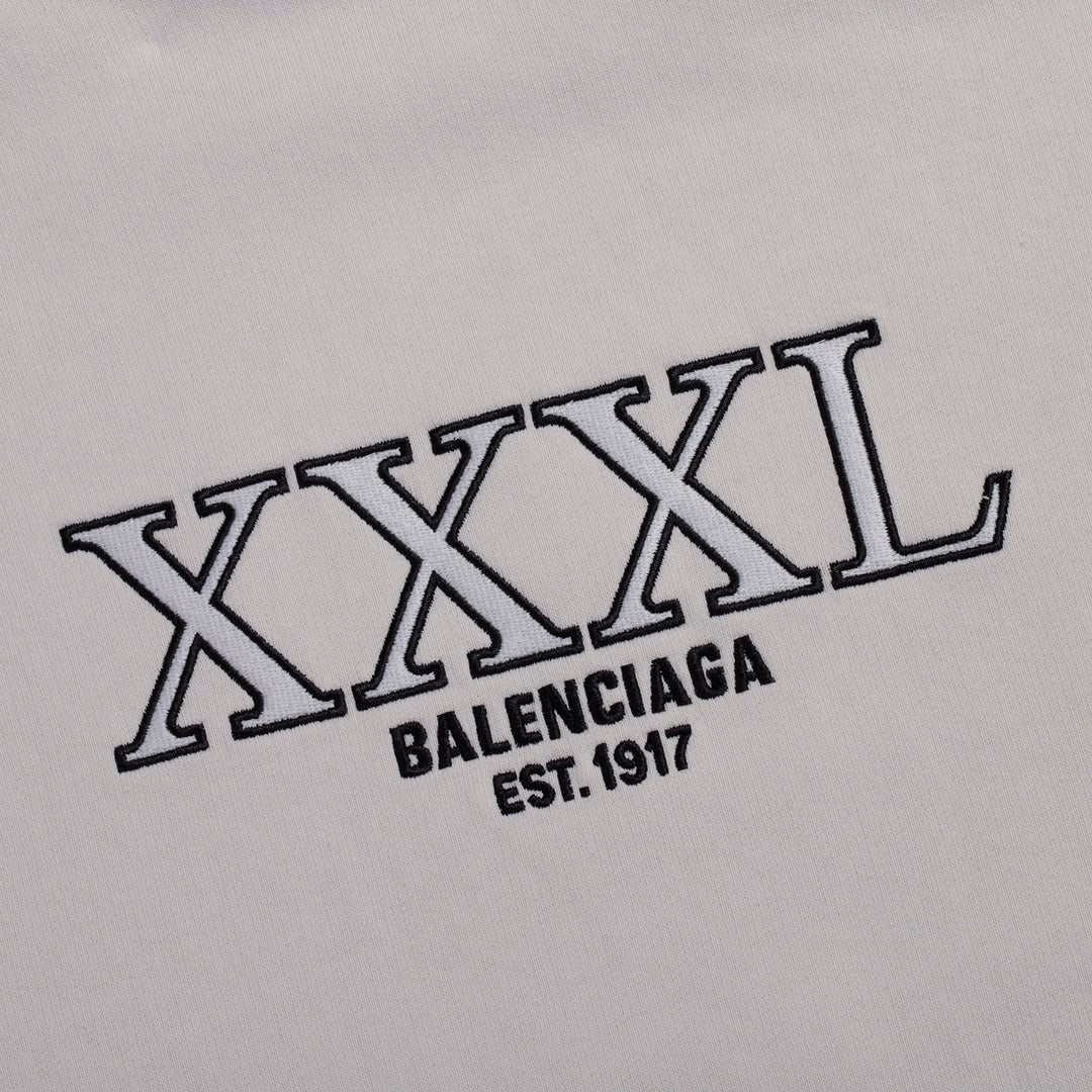 "XXXL“ Embroidered Hoodie "XXXL“ Embroidered Hoodie