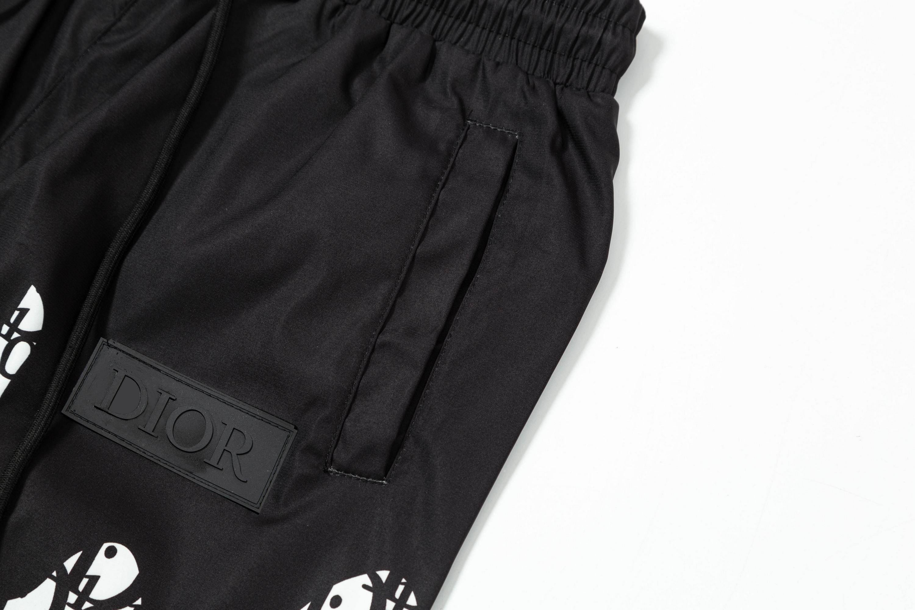 Splicing printing shorts Splicing printing shorts