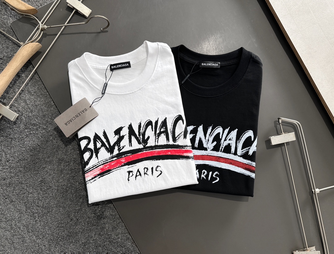 Letter print t-shirt Letter print t-shirt