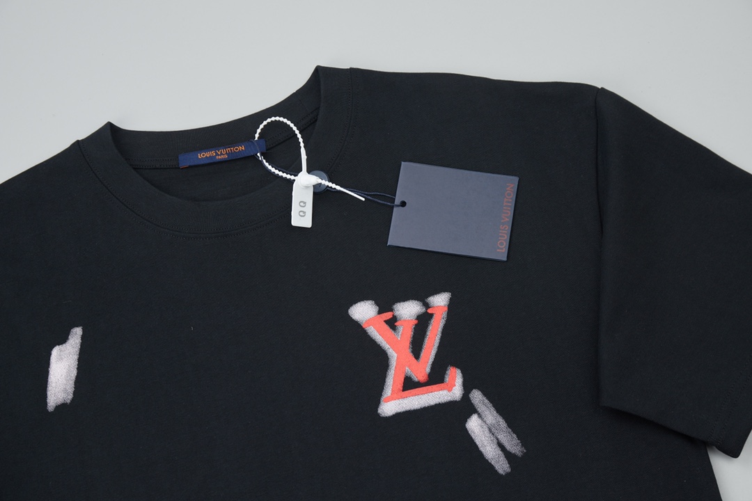 Doodle hand-drawn logo t-shirt Doodle hand-drawn logo t-shirt