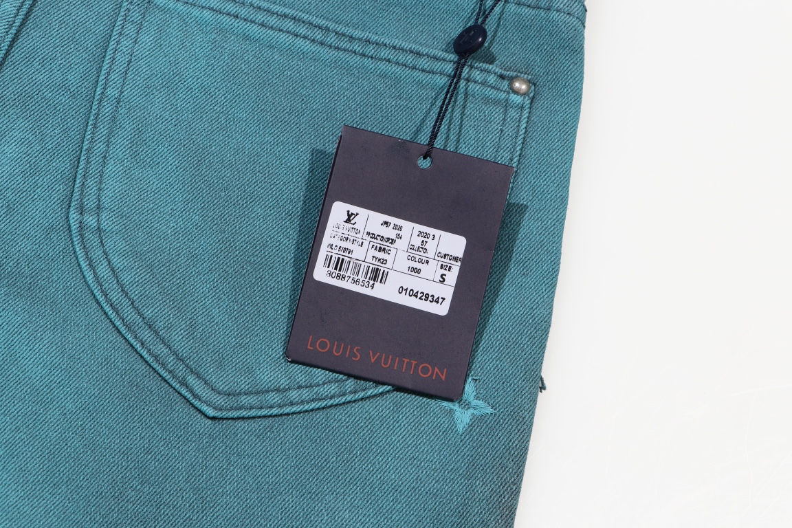 Fade color embroidered jeans Fade color embroidered jeans