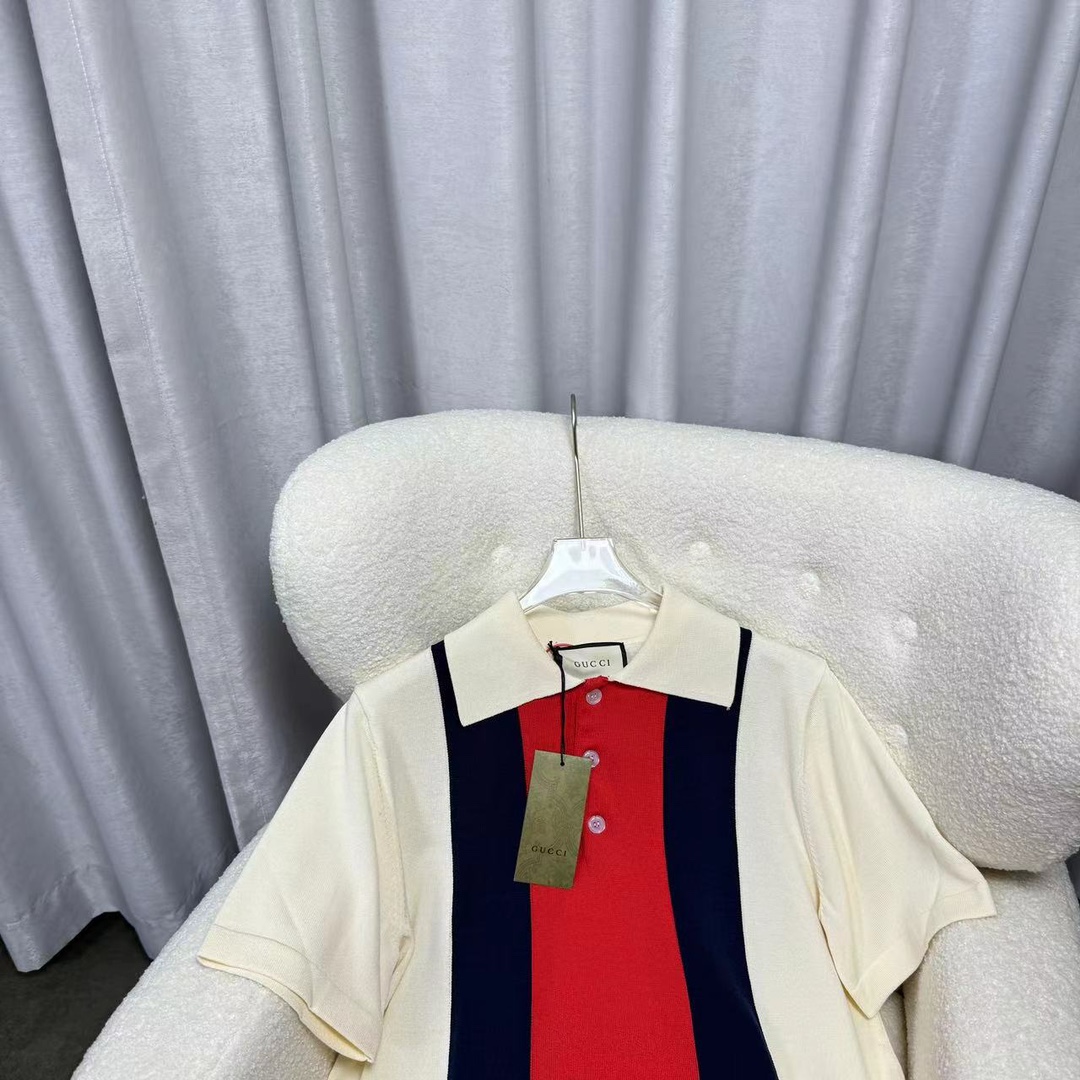 New striped polo suit New striped polo suit