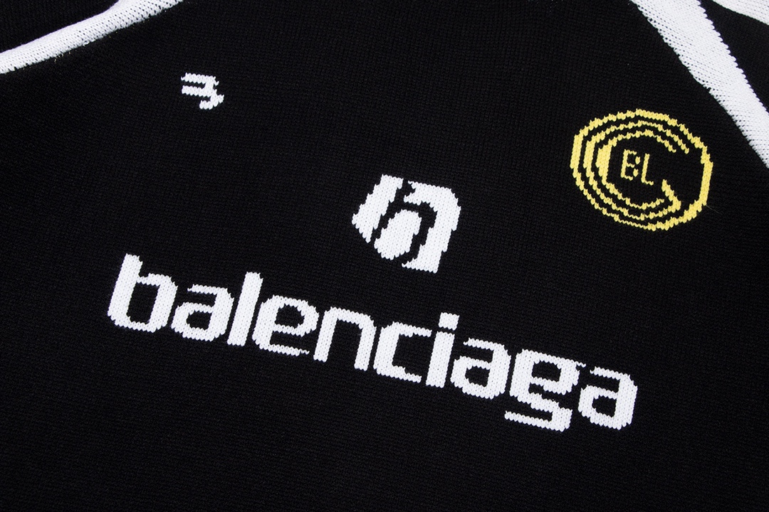 New classic logo knit sweater New classic logo knit sweater