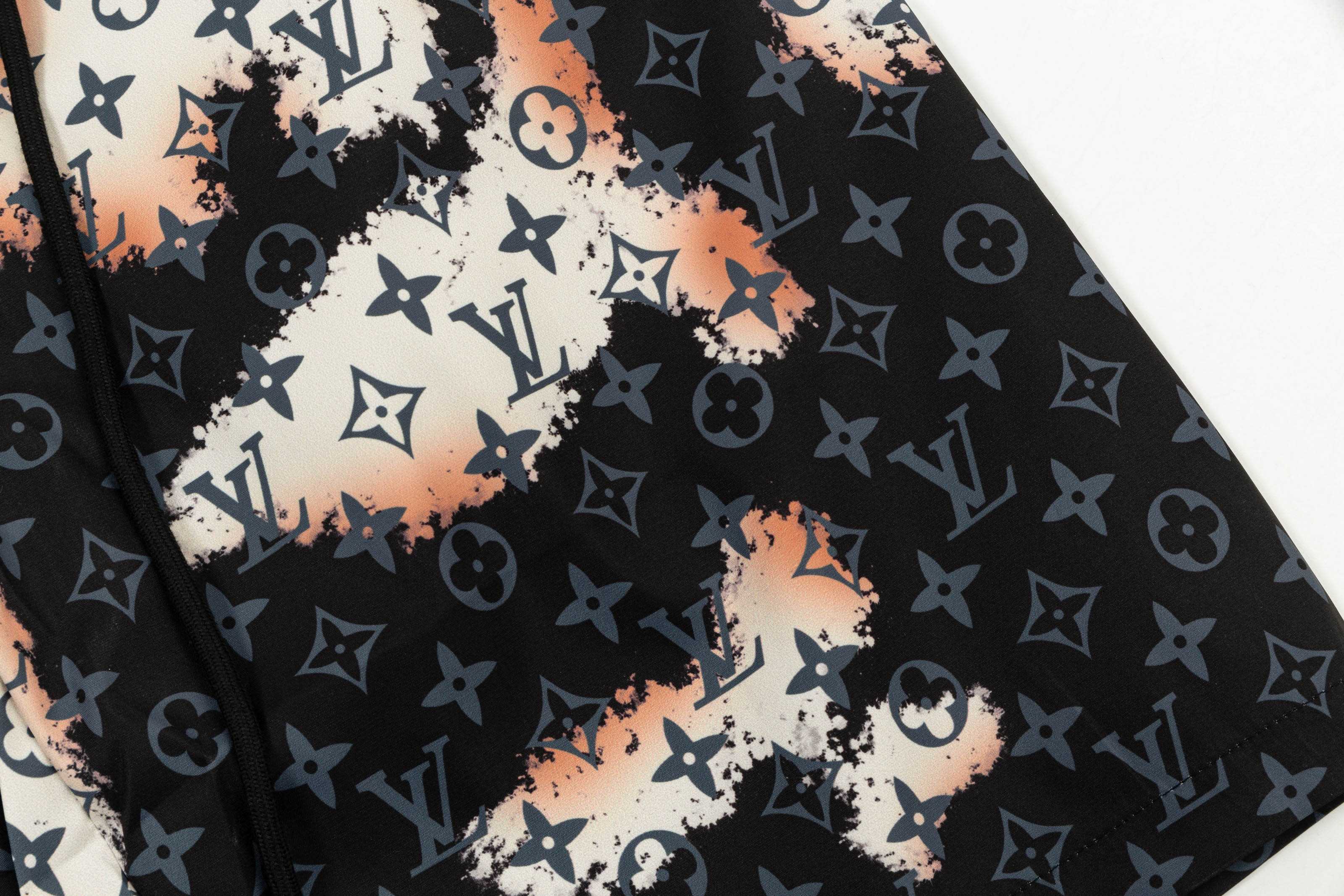 Design sense full print shorts Design sense full print shorts