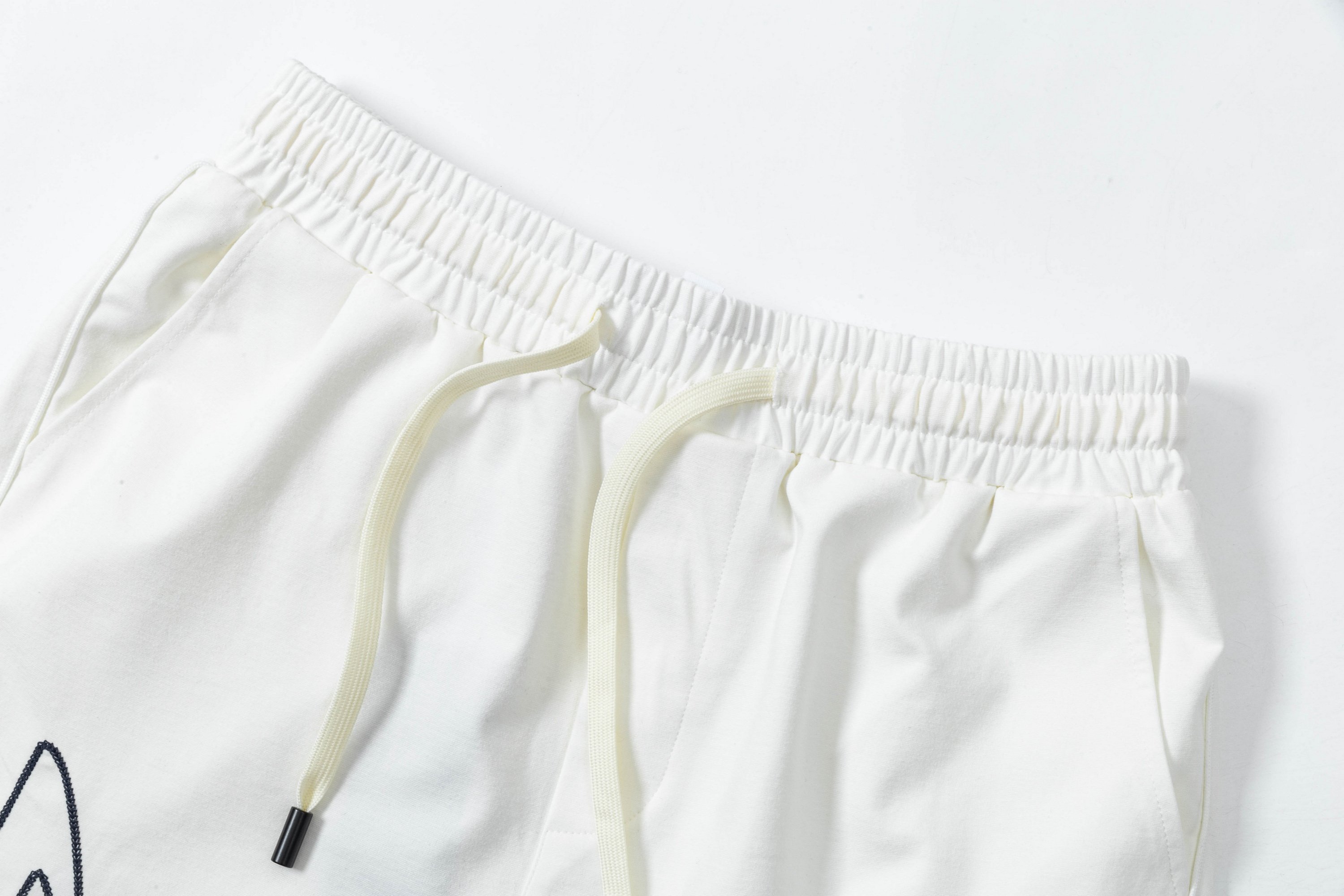 Embroidered logo knit shorts Embroidered logo knit shorts