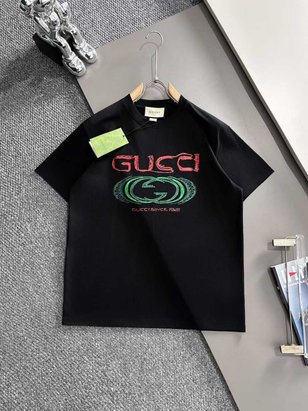 Classic print t-shirt Classic print t-shirt