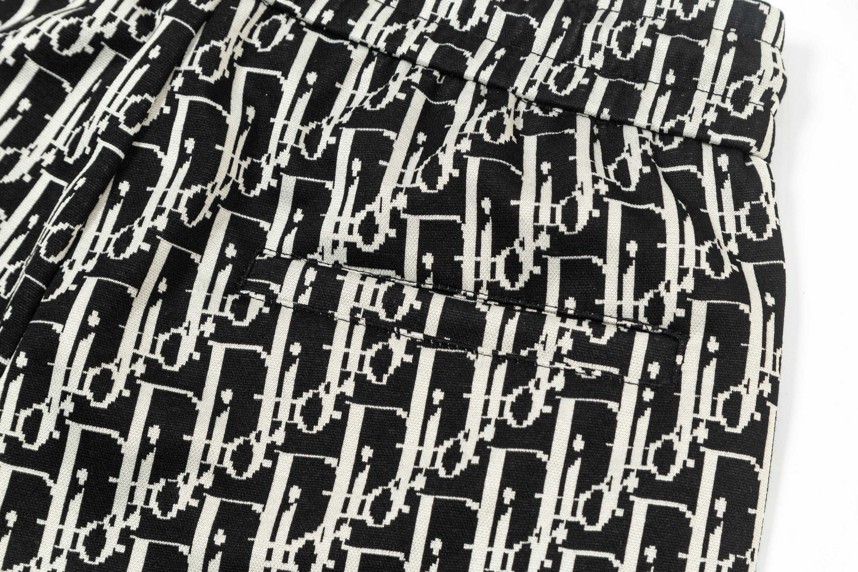Full printed elastic casual shorts Full printed elastic casual shorts