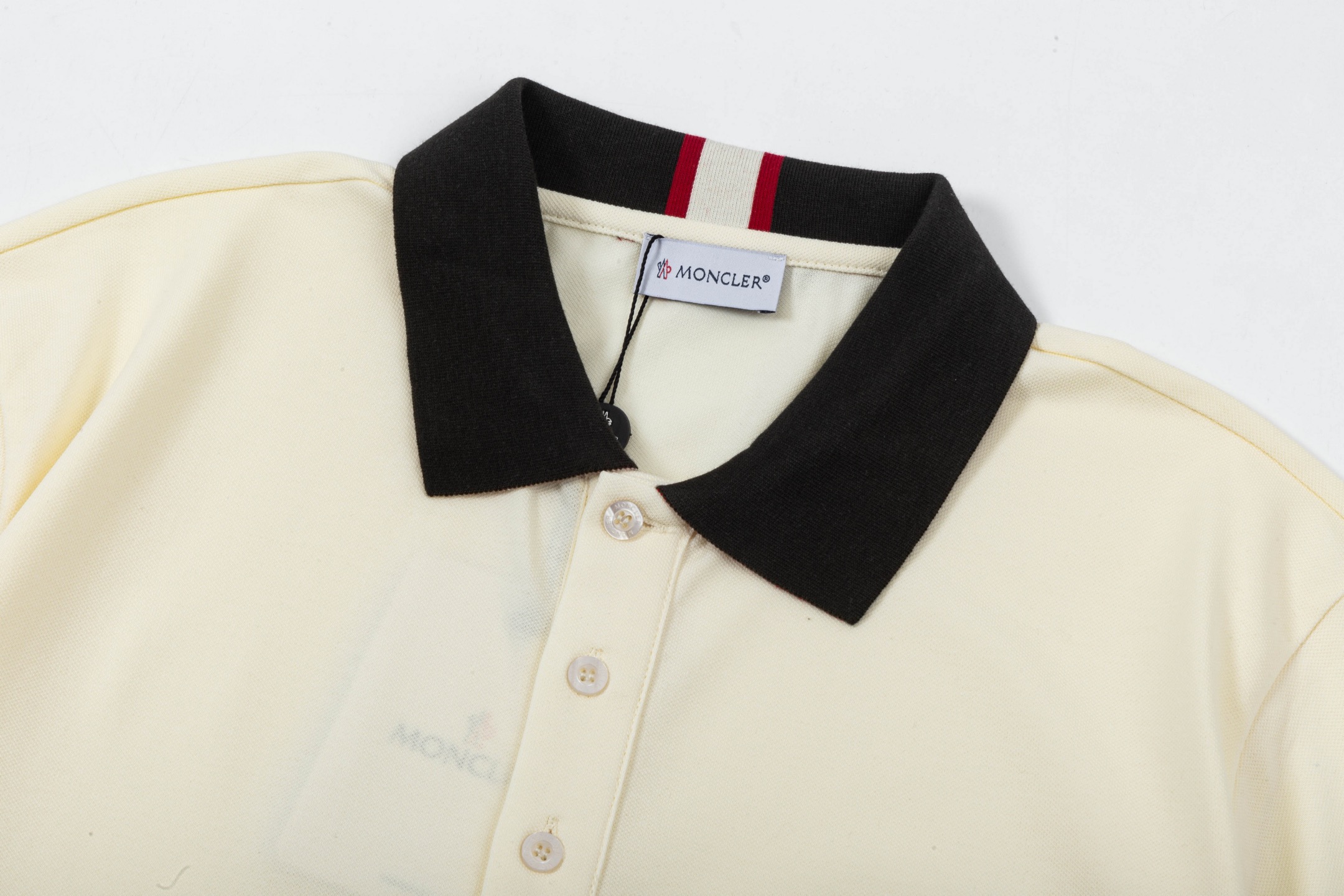 New versatile embroidered polo shirt New versatile embroidered polo shirt